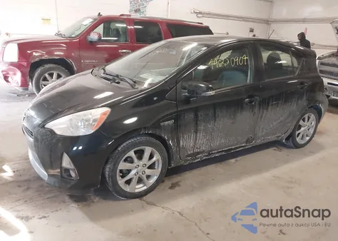 2013 Toyota Prius C Four from USA, damaged, VIN JTDKDTB35D1040807
